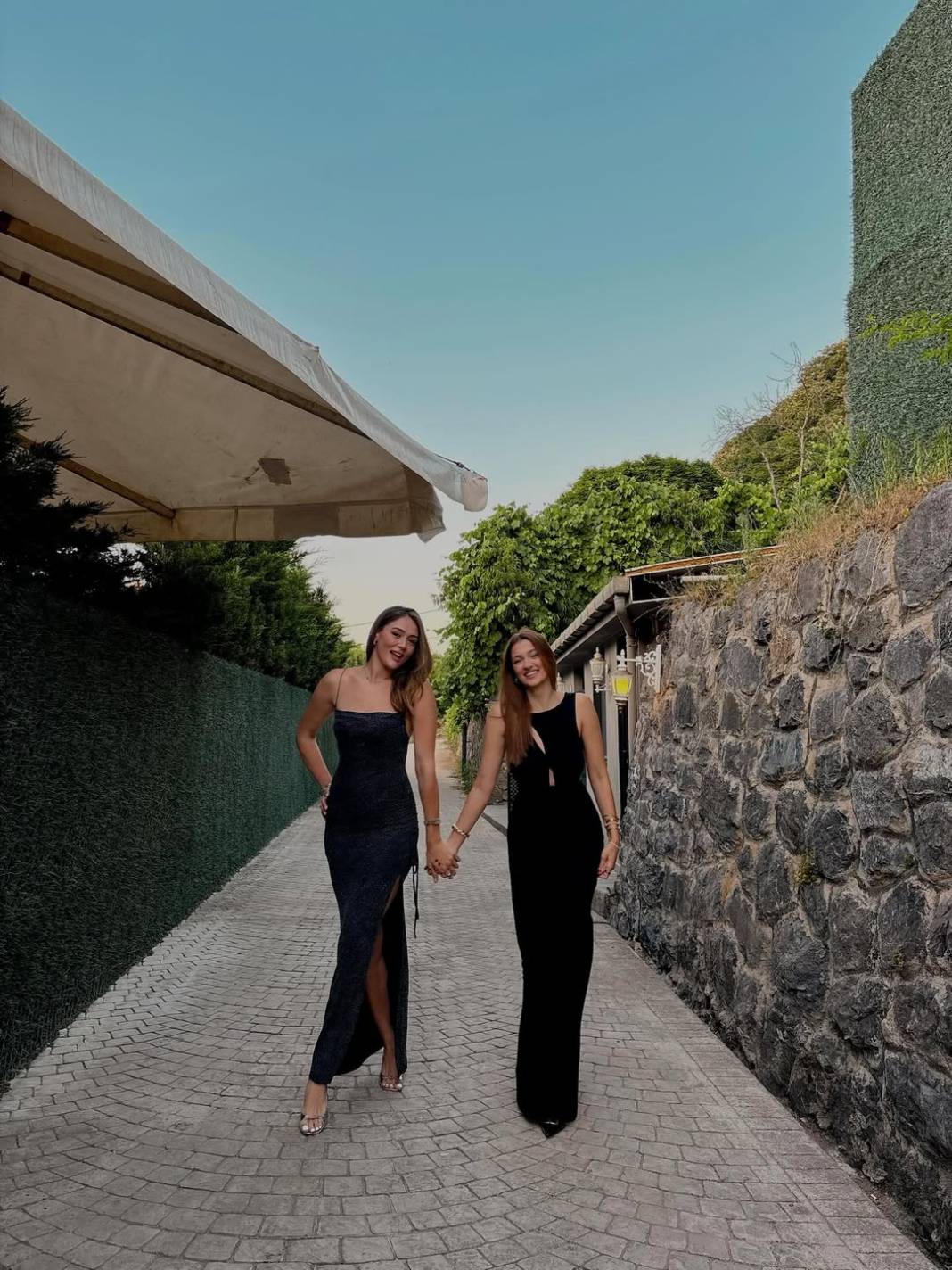 Zehra Güneş şaşırttı! Ne olduğu ortaya çıktı: El ele tutuşmuştu 4